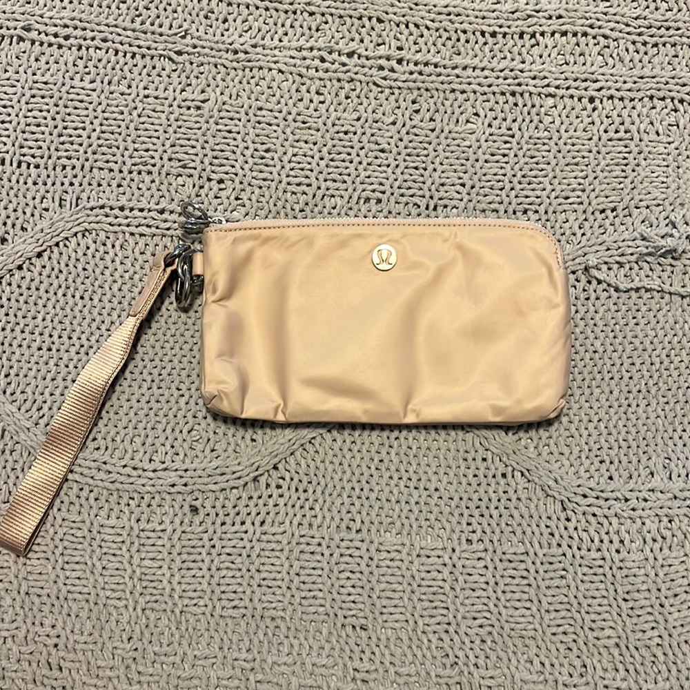 Lululemon Now and Always Pouch Wristlet